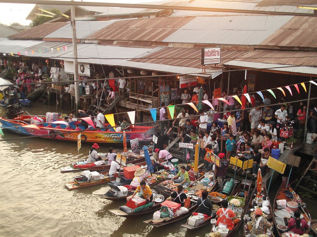 Half Day Amphawa Floating Market