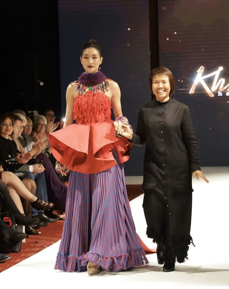 ผลงานแบรนด์ Khwanta Handicraft ร่วมแสดงแฟชั่นโชว์ London Fashion Week 2020