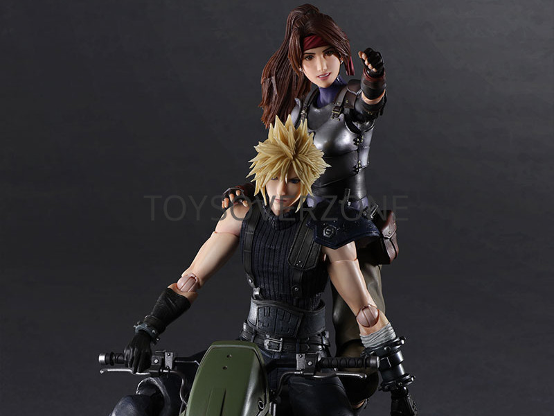 FINAL FANTASY VII REMAKE PLAY ARTS KAI ACTION FIGURE - CLOUD