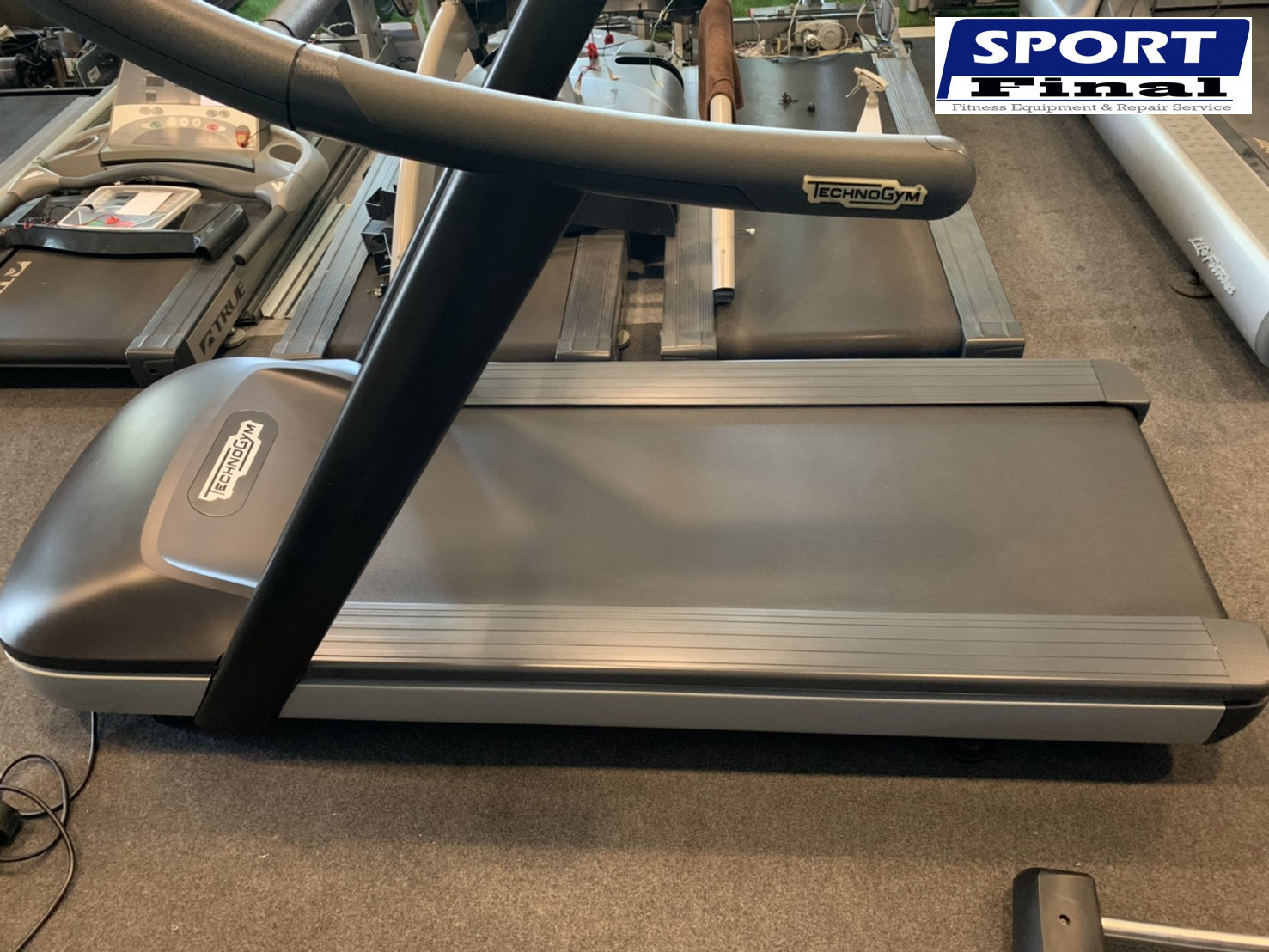 USED Technogym Jog Forma Treadmill