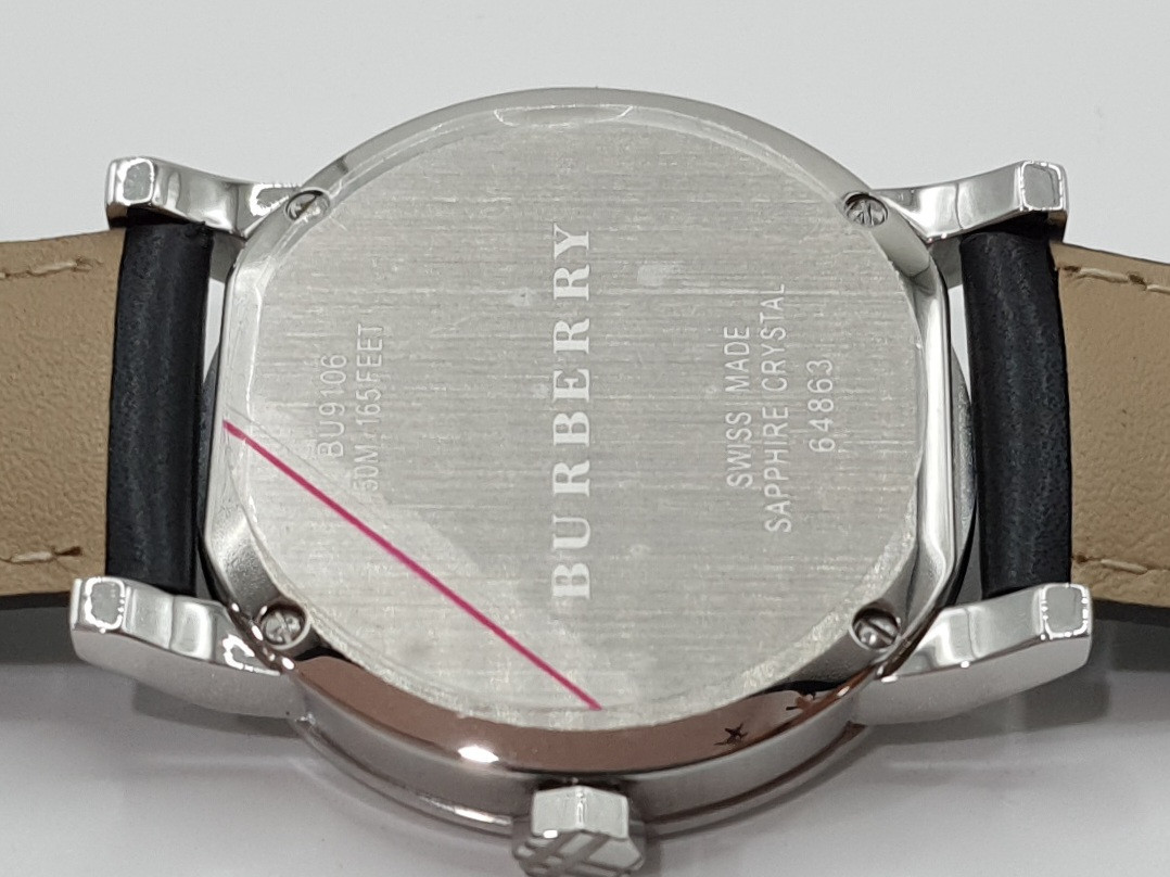 นาฬิกา BURBERRY WOMEN'S BU9106 34 MM LARGE CHECK SWISS QUARTZ พร้อมกล่อง  (ใหม่)